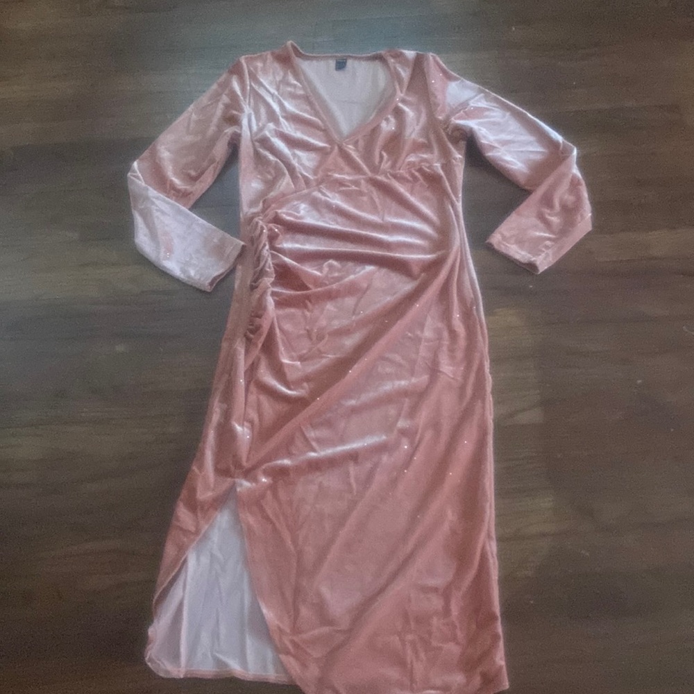 Long sleeve cocktail velvet sparkle holiday dress